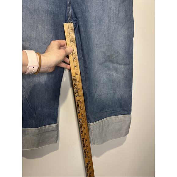 St. John Sport By Marie Gray Size 4 Mid-wash Denim Cropped Jeans - Picture 3 of 8